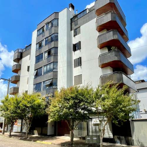 Apartamento - 03 Dormitórios - Central