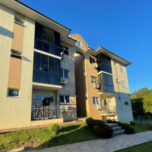 Apartamento de 02 Quartos Mobiliado