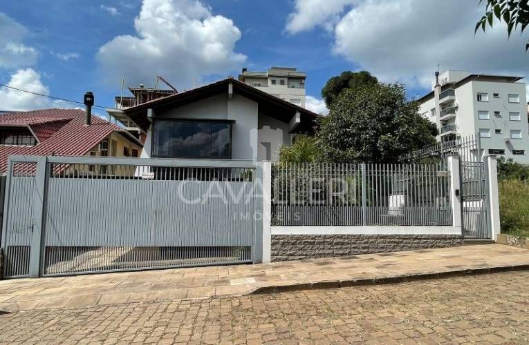 Casa Ampla com Quintal