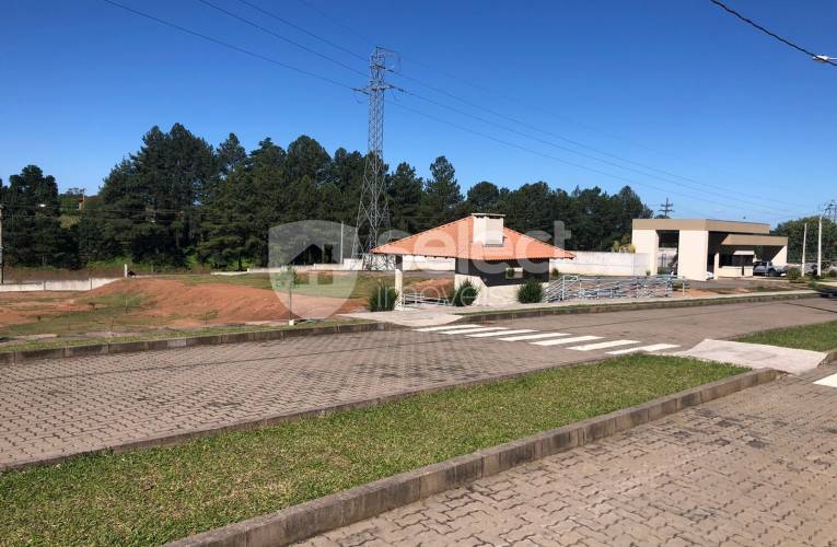 Terreno em Condomínio Fechado
